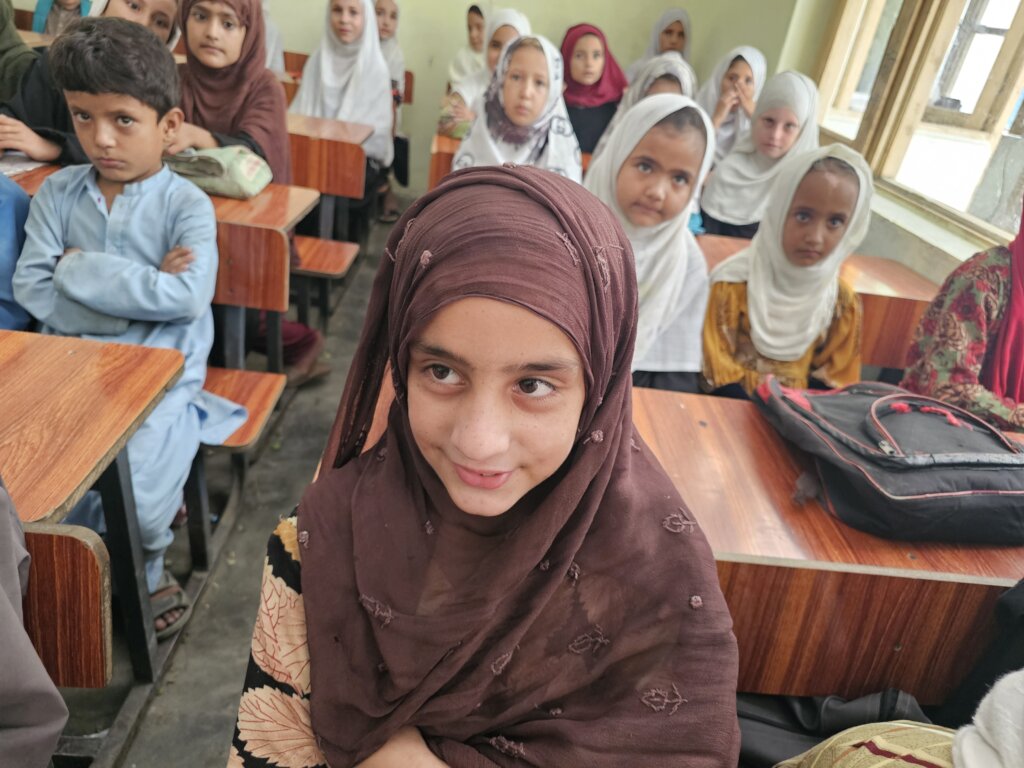 Help 429 children go to school in Afghanistan