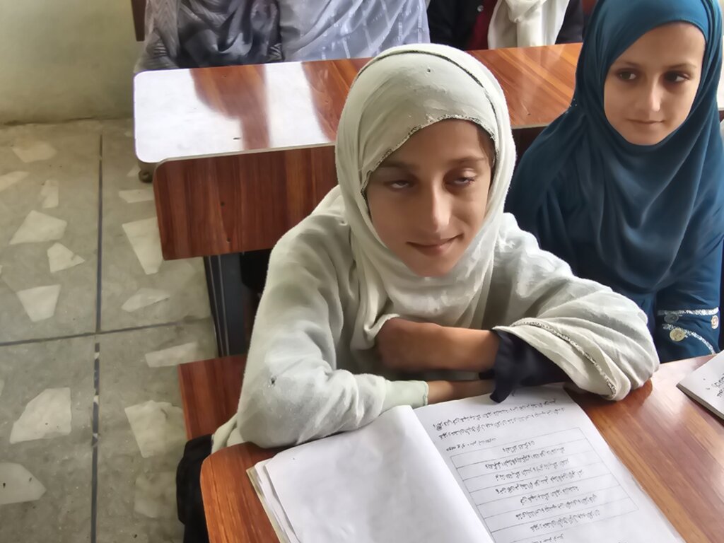 Help 429 children go to school in Afghanistan