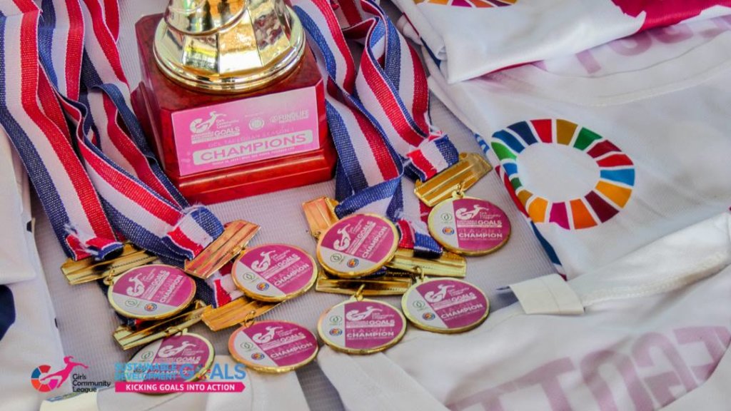 #StandWithGirls in the Philippines!