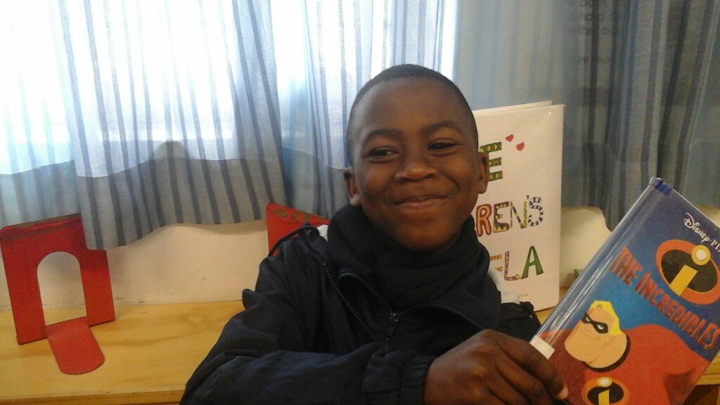 Giving Books to 18 Schools with Burned Buildings