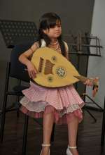 The girl with the Oud