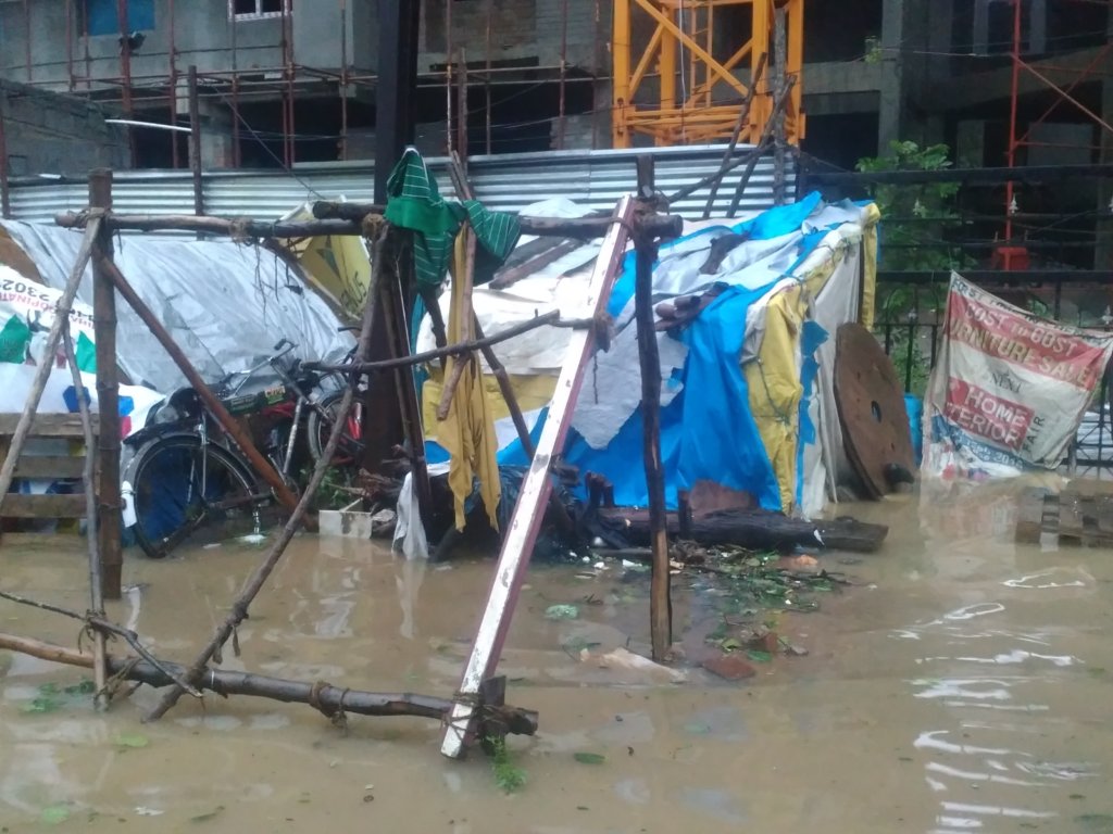 Emergency relief for 400 families - Vartha cyclone