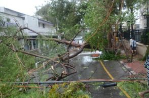 Emergency relief for 400 families - Vartha cyclone