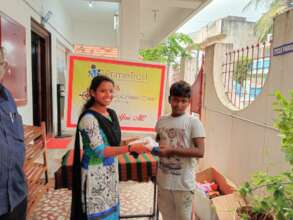 Distribution of sparingly used cloths