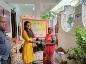 Distribution of sparingly used cloths