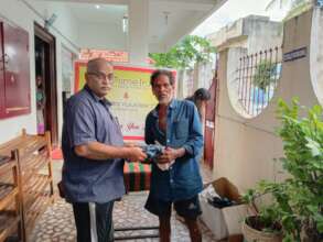 Distribution of sparingly used cloths