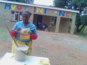 One of the cooks preparing ePaP