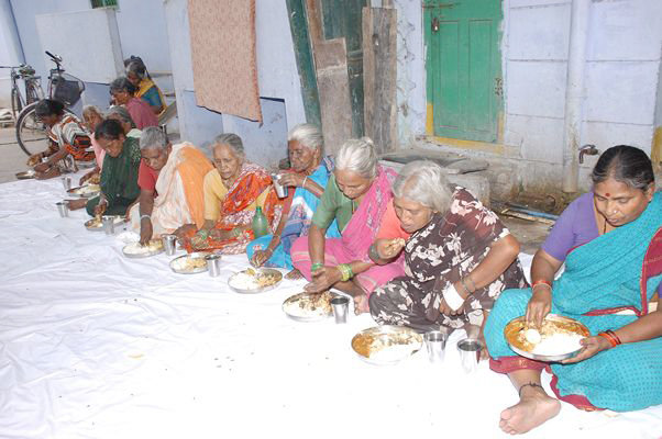 Sponsor Nutritious Meals for Poor Old Age Persons