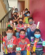 Children with their new toiletries