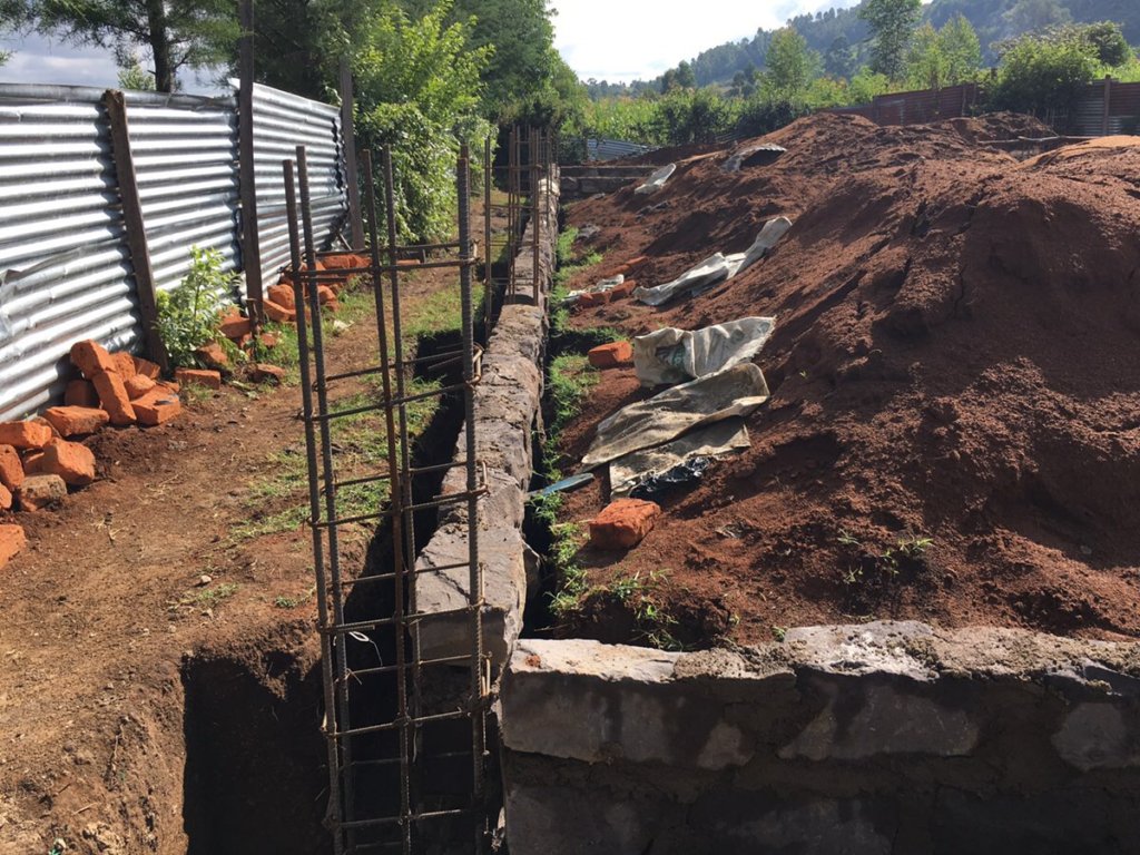 Help Build Dining Hall/Computer room for 280 Kids