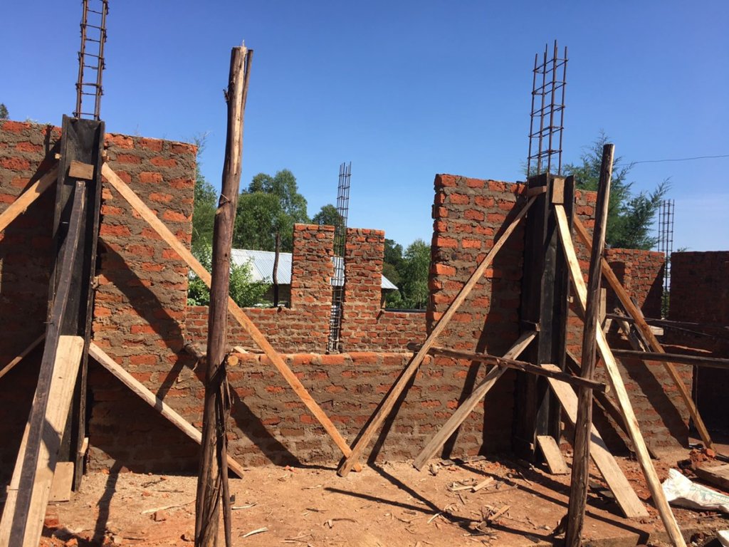 Help Build Dining Hall/Computer room for 280 Kids