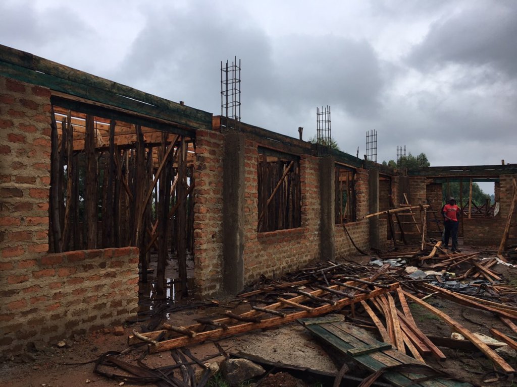 Help Build Dining Hall/Computer room for 280 Kids