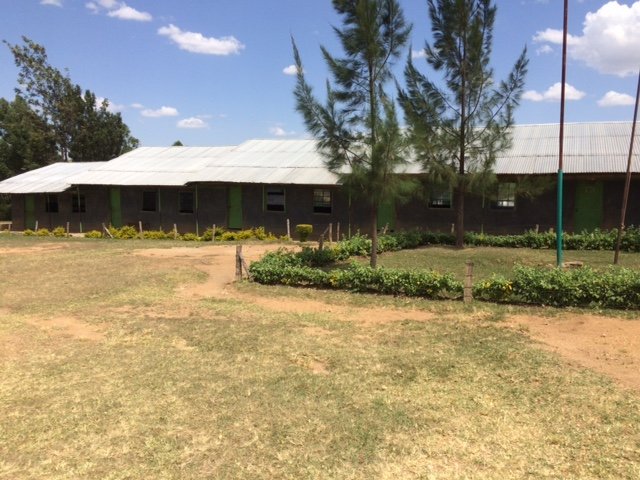 Help Build Dining Hall/Computer room for 280 Kids