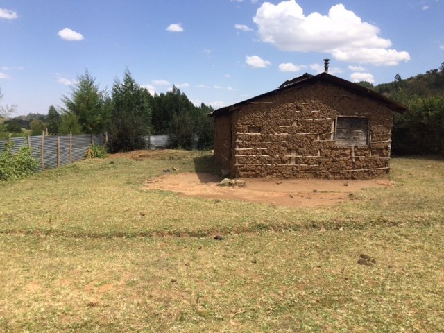 Help Build Dining Hall/Computer room for 280 Kids