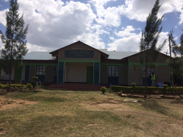 Help Build Dining Hall/Computer room for 280 Kids