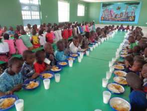 Warm meals in a beautiful hall