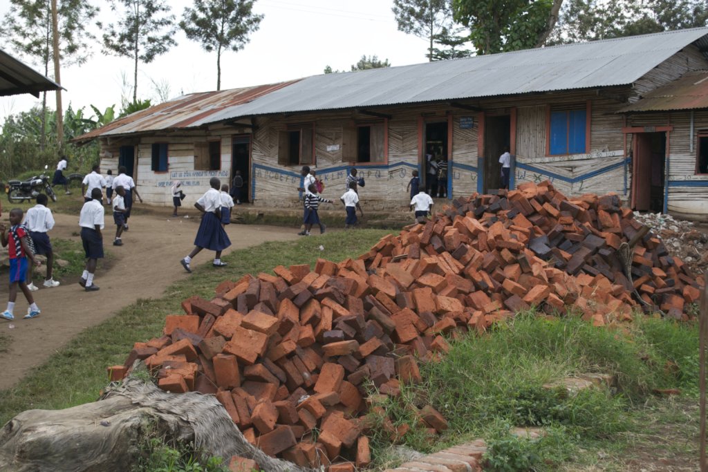 Support Sky Is The Limit school in Uganda