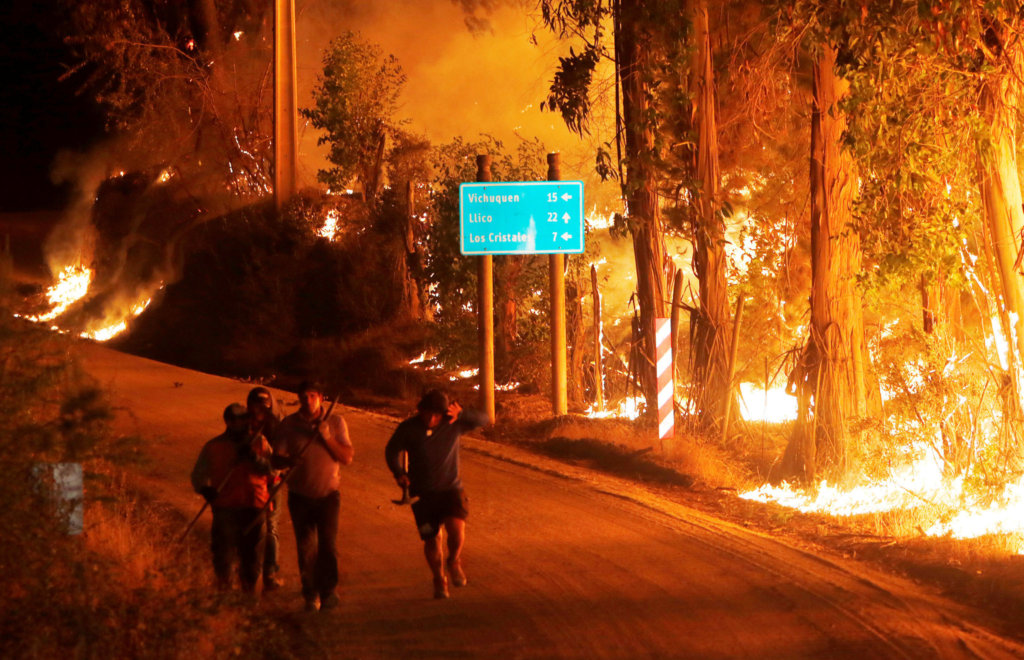 Chile: Ayuda a estudiantes afectados por el fuego