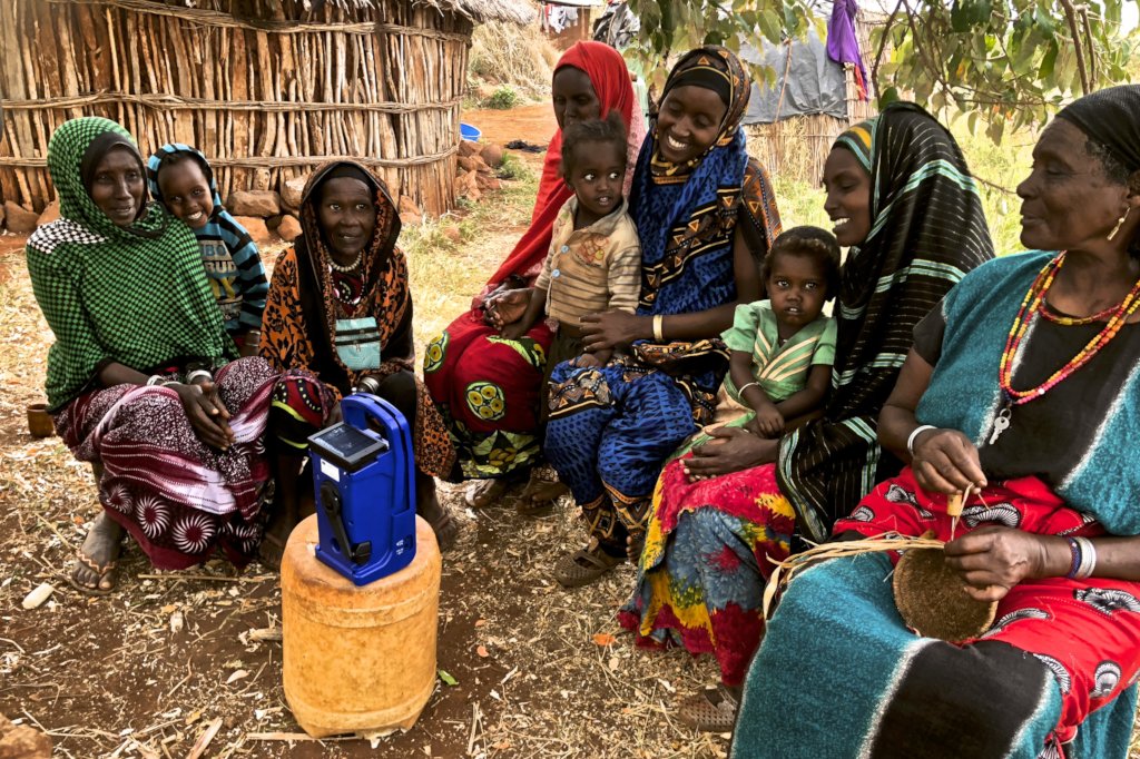 Borana listening group receives their Lifeplayer