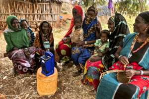 Borana listening group receives their Lifeplayer