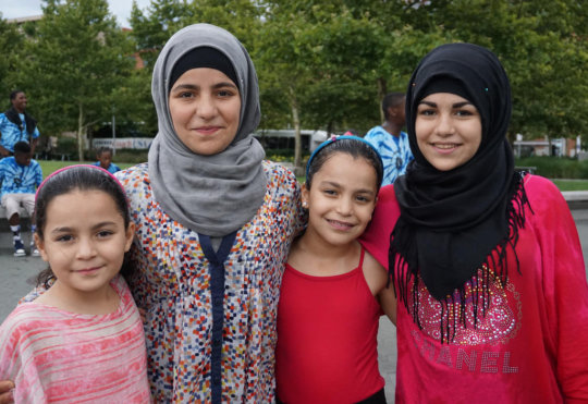 Help Refugees at Risk in the U.S.