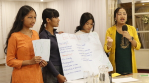 LEADers sharing innovative ideas during PDW