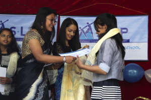 LEADers hand out well-deserved certificates