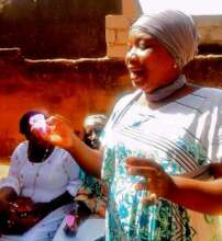 Cup Ambassadrice gives her training to local women