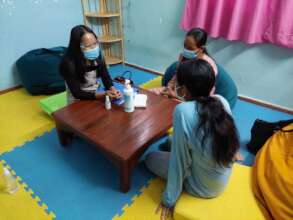 Lawyer providing legal couseling