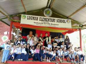 Student, teachers and volunteers celebrated