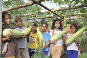 Kasambuhan Village ES Students - May