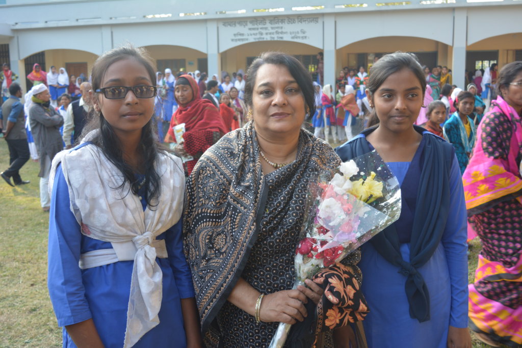 Student-to-Student Lunch Project: Rural Bangladesh