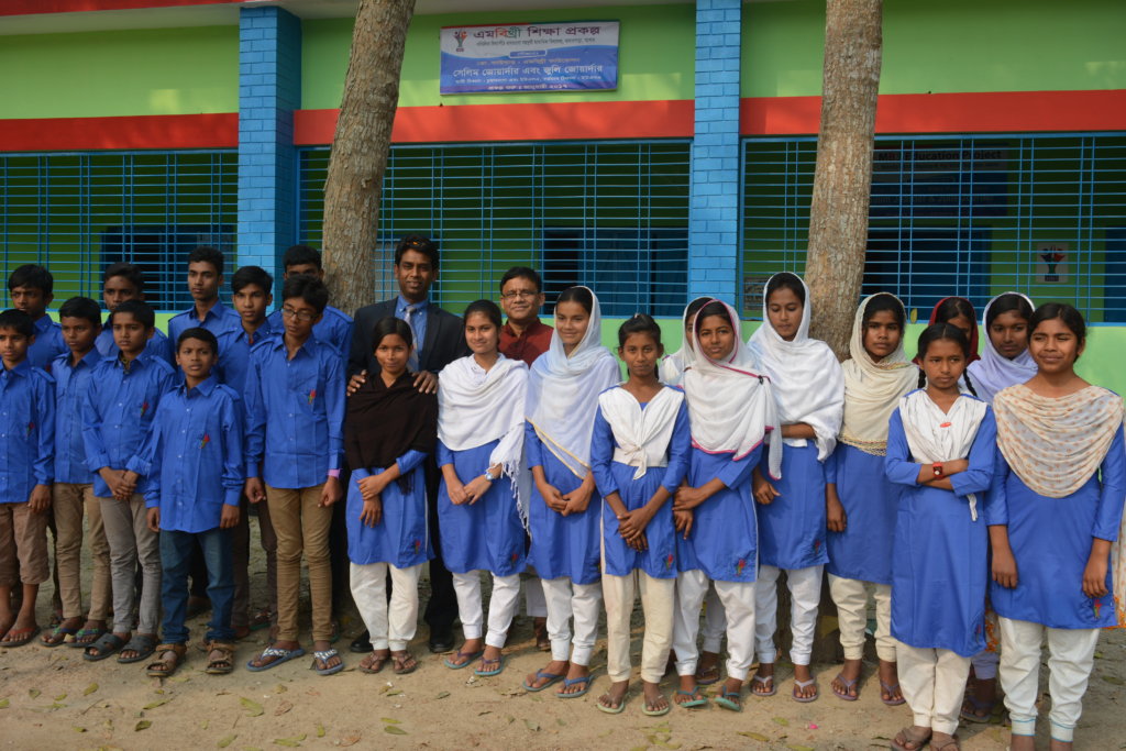 Student-to-Student Lunch Project: Rural Bangladesh