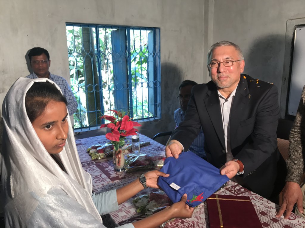 Student-to-Student Lunch Project: Rural Bangladesh