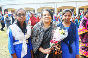 2 Student Ambassadors with Co-Founder.