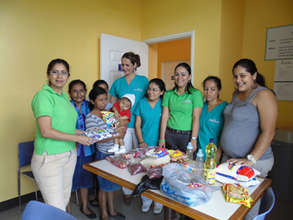 The CV staff with Maria Urbina and her family.