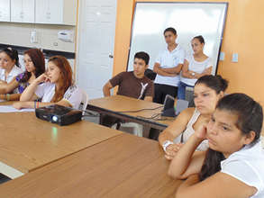 Teens taking a health pregnancy class at CV.