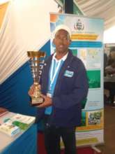 Mr. Abubakar with the Innovative Award for Kenya