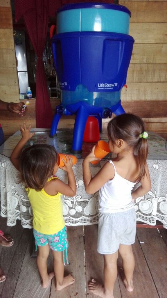 Water filters for children in Colombia