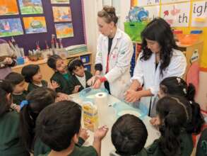 Little explorers testing out non-newtonian fluid