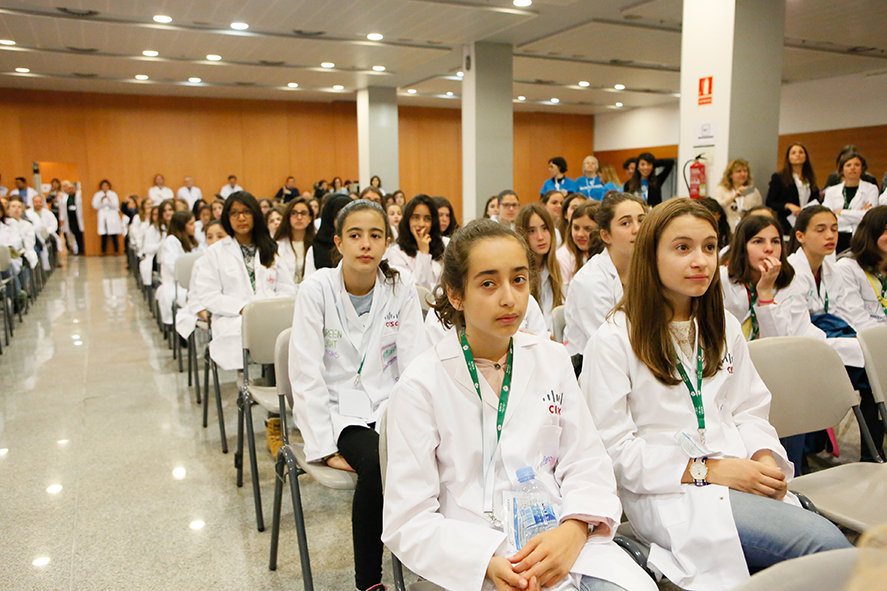 Reaching so many young women in Spain!