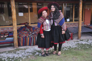 Zakiyaben meets fellow artisan in Cusco