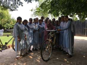 Asma inaugrating the bicycle project