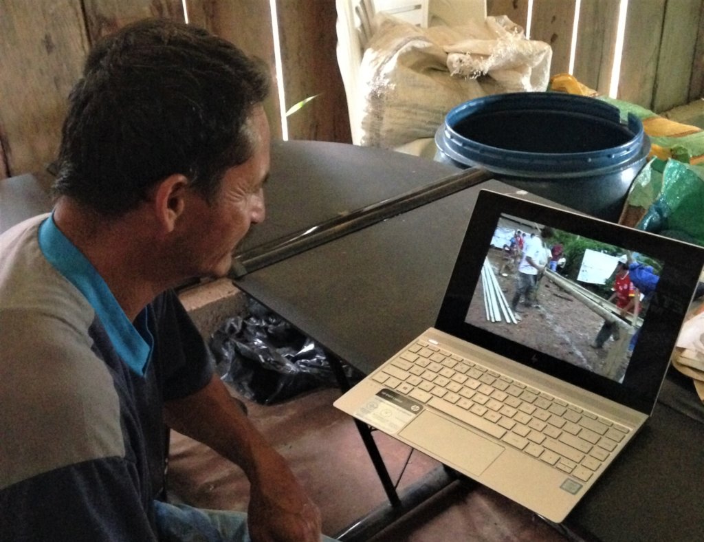 Internet and ICT for Coffee Growers in Colombia