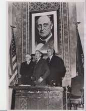 Mayor of Los Angeles welcoming Buchman 1945