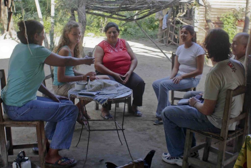 Teaching handcrafts to 20 women in Argentina