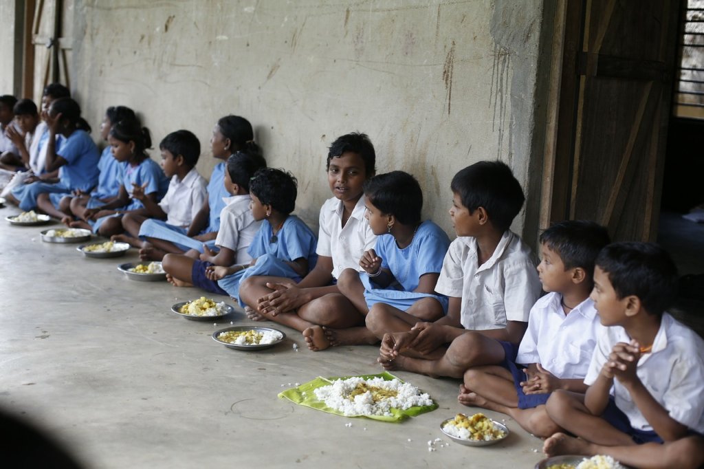 Sensitize 15000 children to reduce salt in India