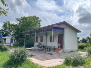 Teacher homestay with material support
