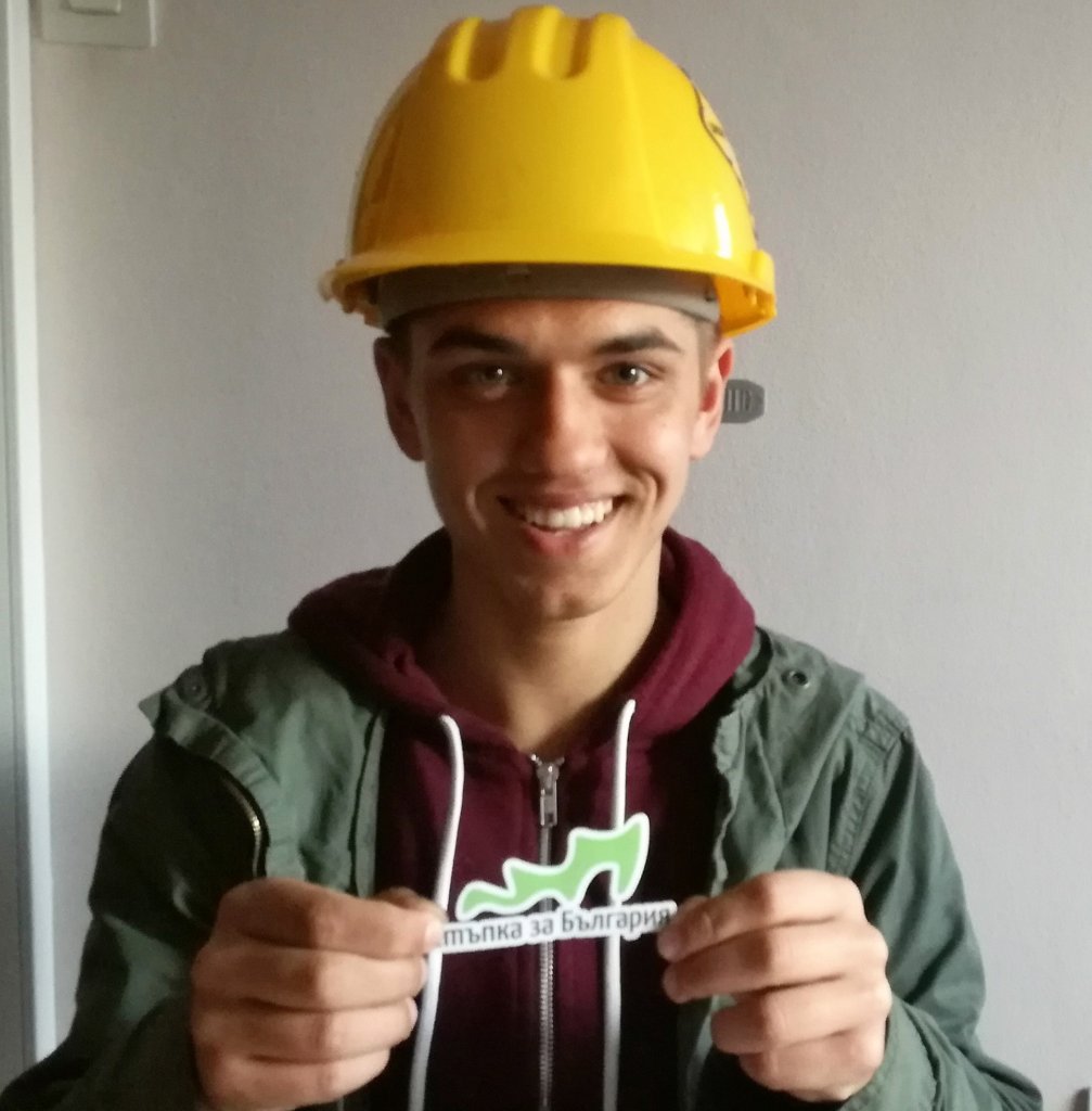 Employ 10 Underprivileged High School Seniors!