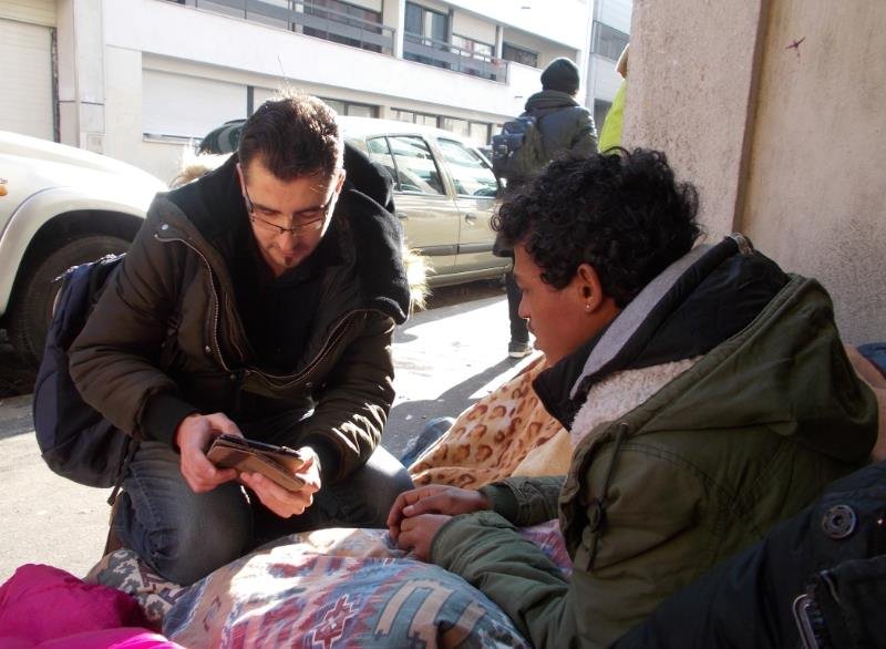 Calling for protection of refugee children